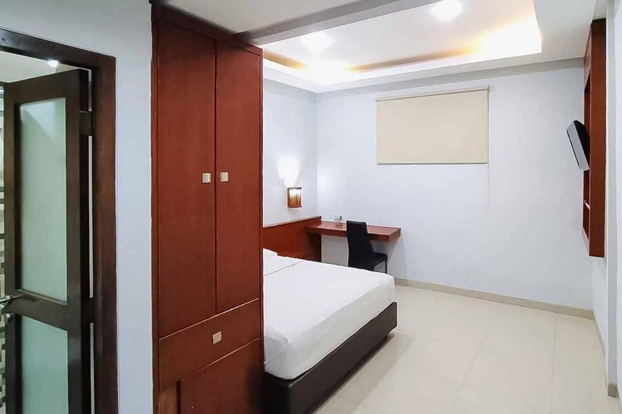 Koolkost Near Rs Royal Prima - Minimum 30 Nights